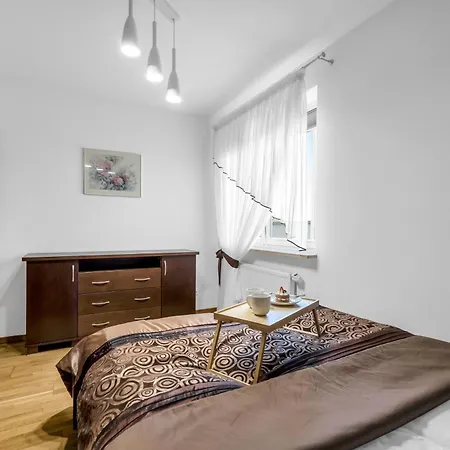 Grochow - Terrace, Parking - By Rentujemy Warszawa