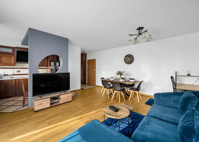 Apartment Grochow - Terrace, Parking - By Rentujemy *