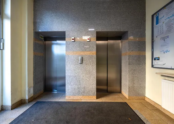 Grochow - Terrace, Parking - By Rentujemy * Warszawa