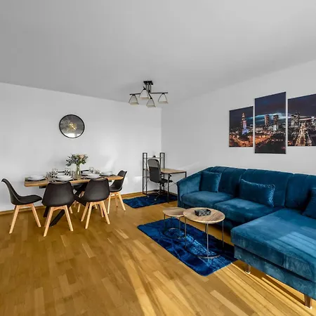 Grochow - Terrace, Parking - By Rentujemy Apartment Warsaw